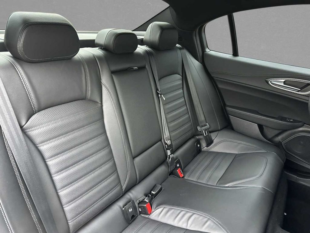 Alfa Romeo Giulia 2025