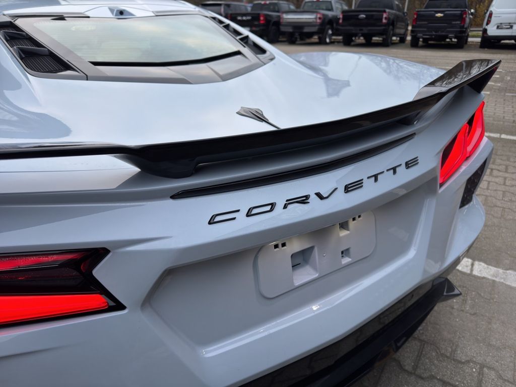 Corvette C8 2025