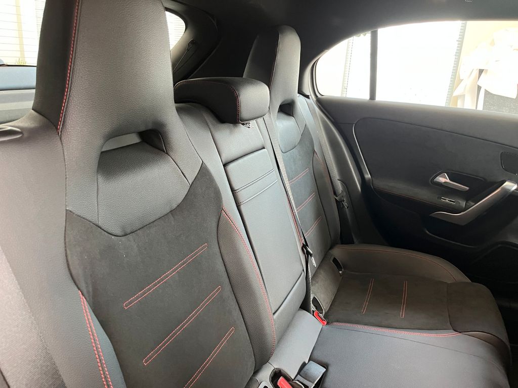 Mercedes-Benz A 250 2024