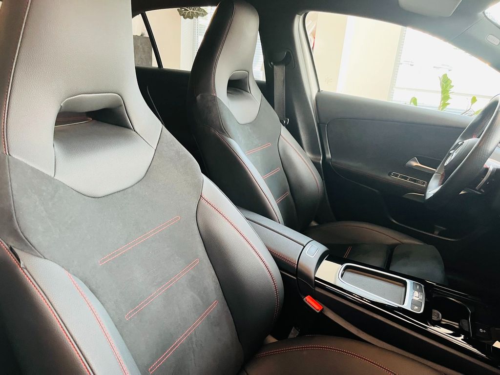 Mercedes-Benz A 220 2023