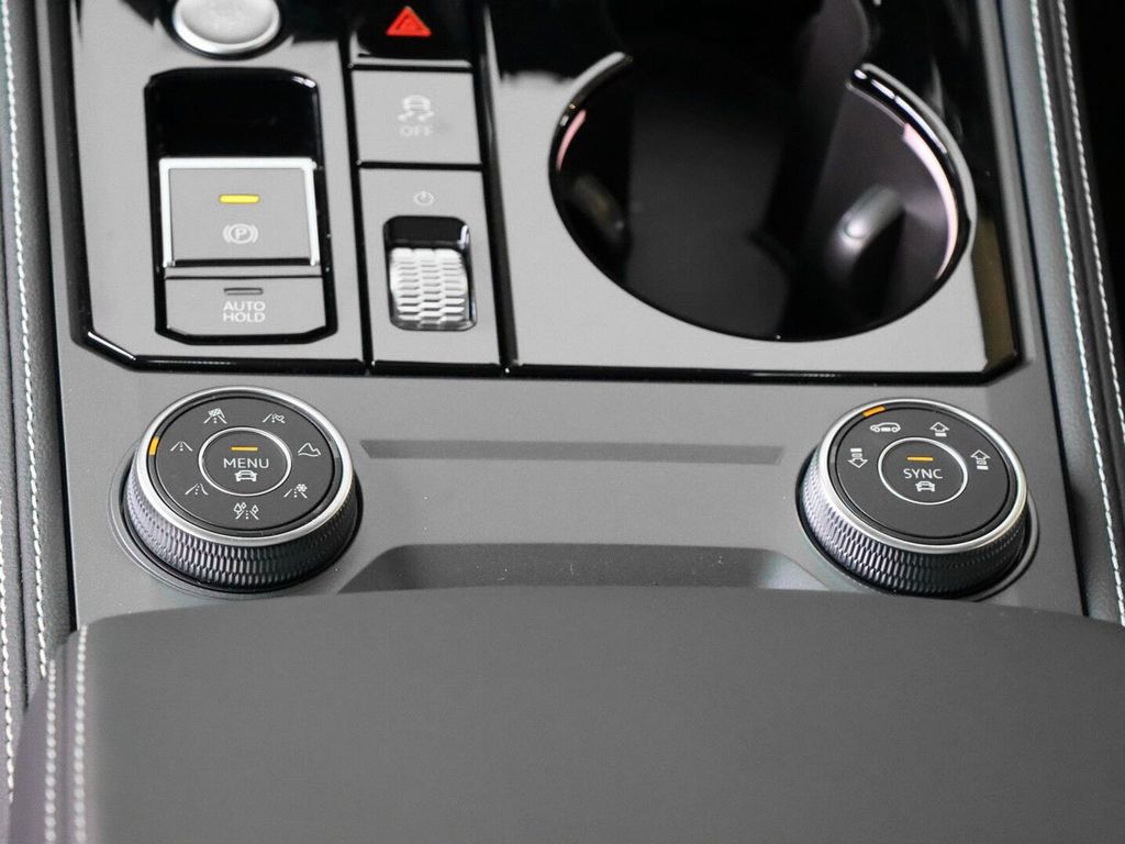 Volkswagen Touareg 2025