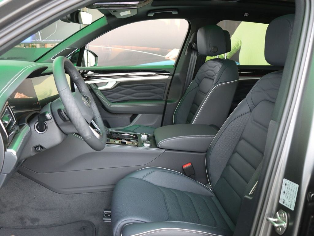 Volkswagen Touareg 2025