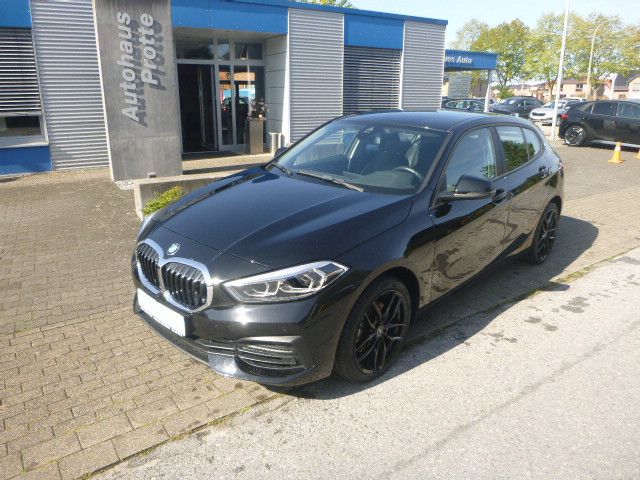 BMW 118 2022