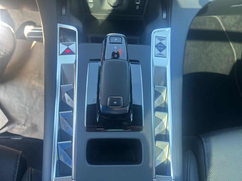 DS Automobiles DS7 (Crossback) 2024