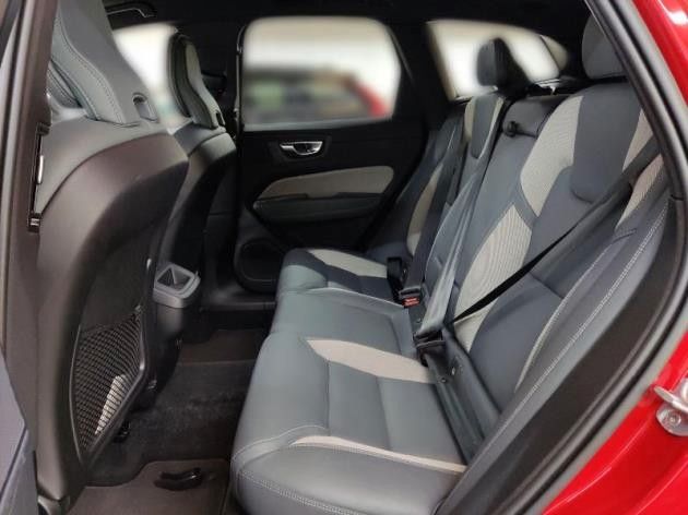 Volvo XC60 2022