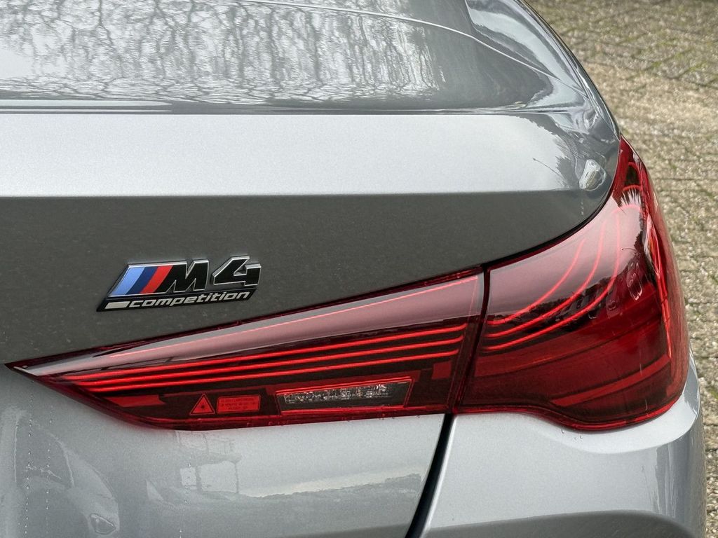 BMW M4 2024
