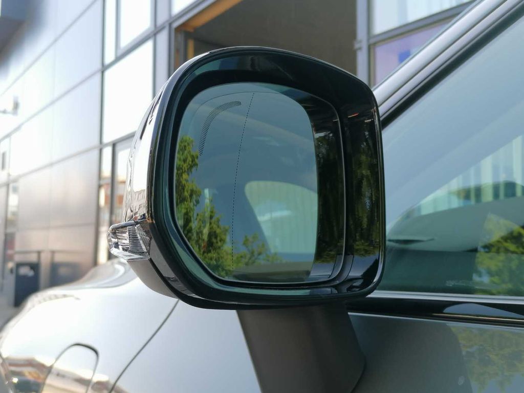 Volvo XC60 2025