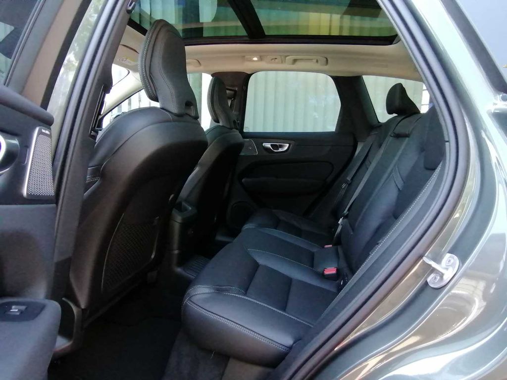 Volvo XC60 2025