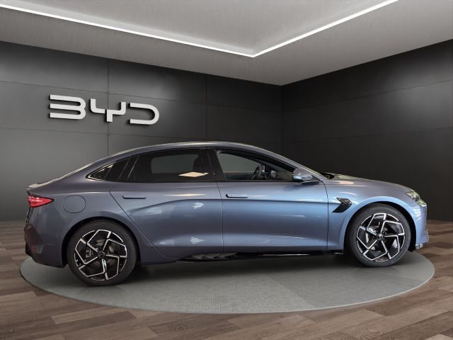 BYD SEAL 2025