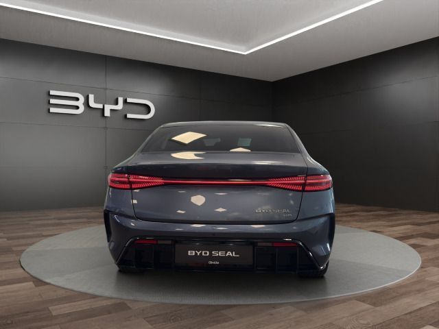 BYD SEAL 2025