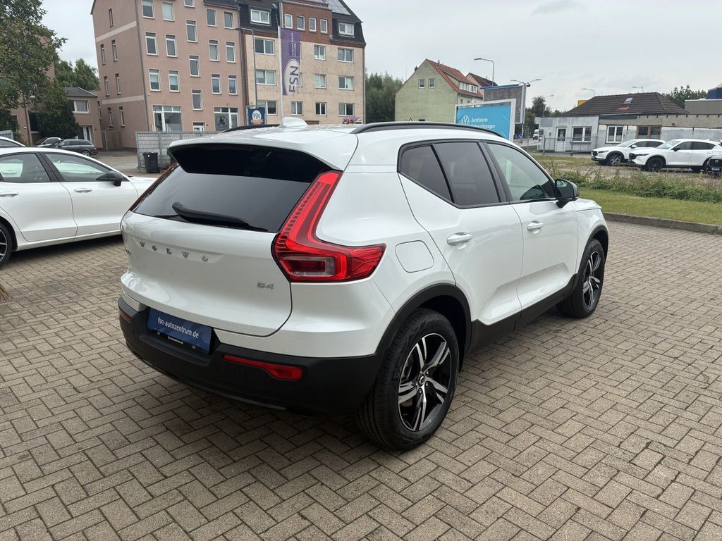 Volvo XC40 2024