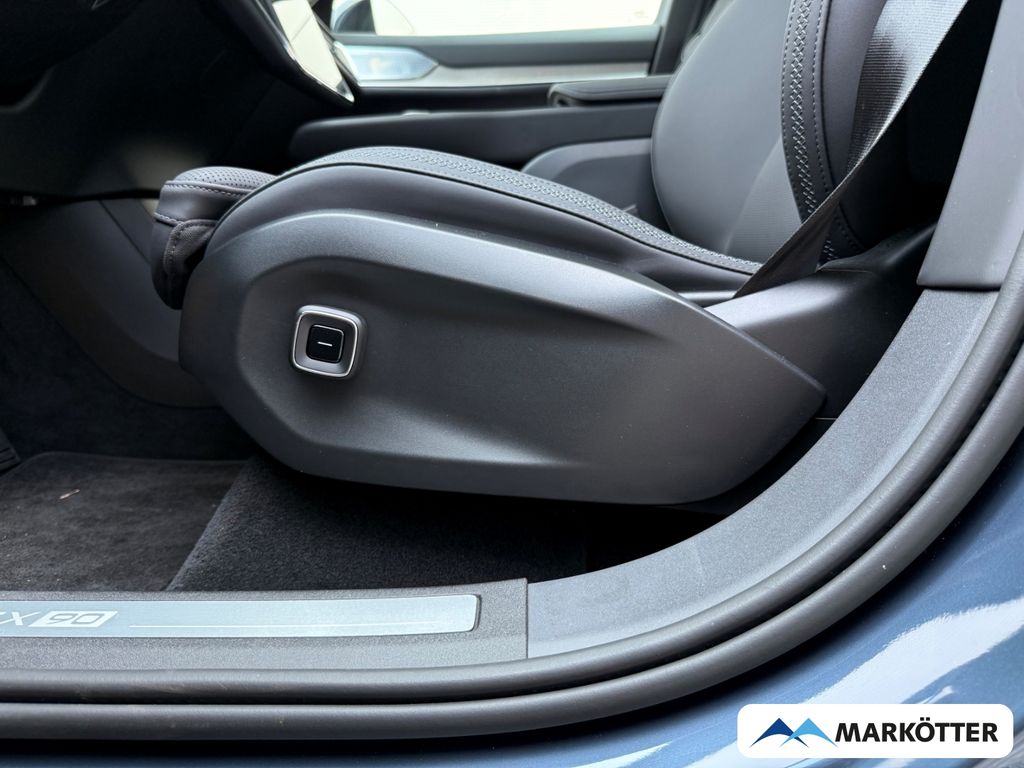 Volvo EX90