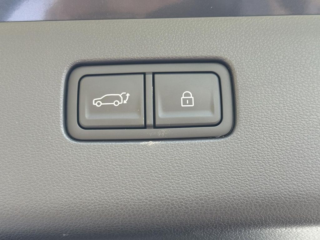 Hyundai IONIQ 9 2025