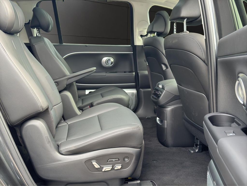 Hyundai IONIQ 9 2025