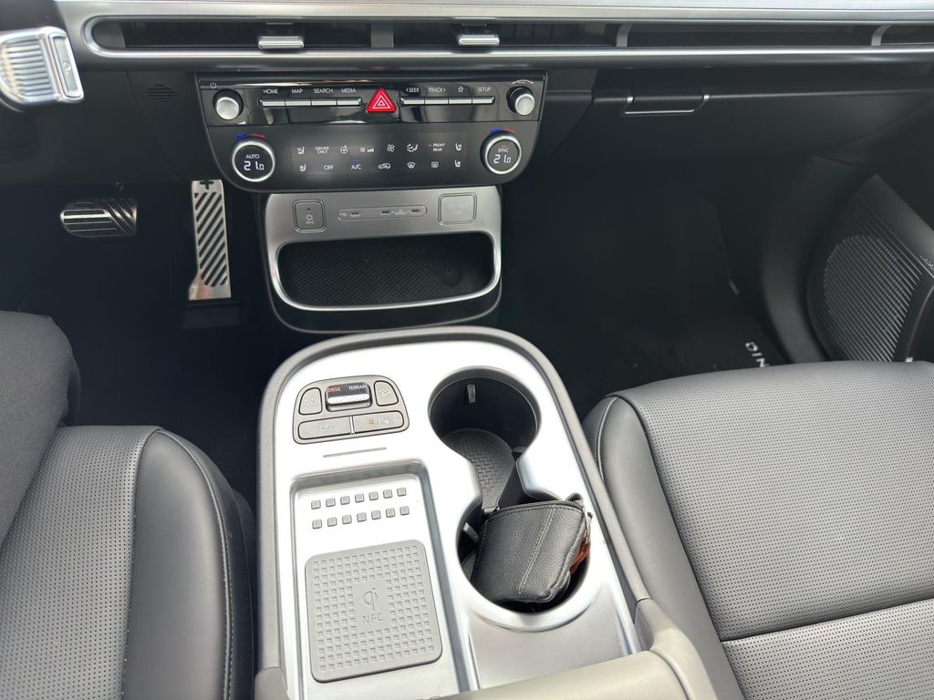 Hyundai IONIQ 9 2025