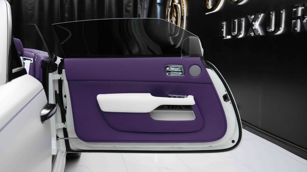 Rolls-Royce Dawn 2020