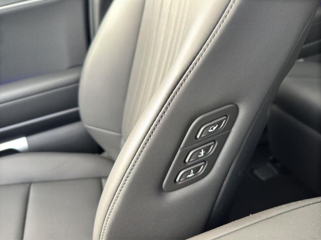 Hyundai IONIQ 9 2025