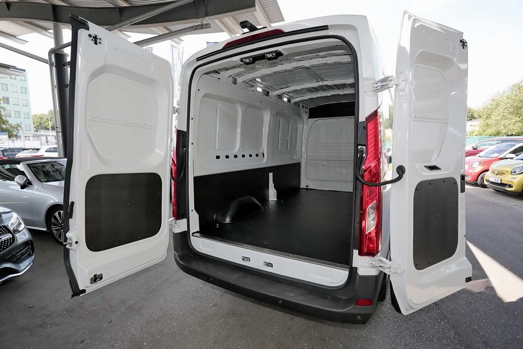 Maxus eDeliver 9 2023