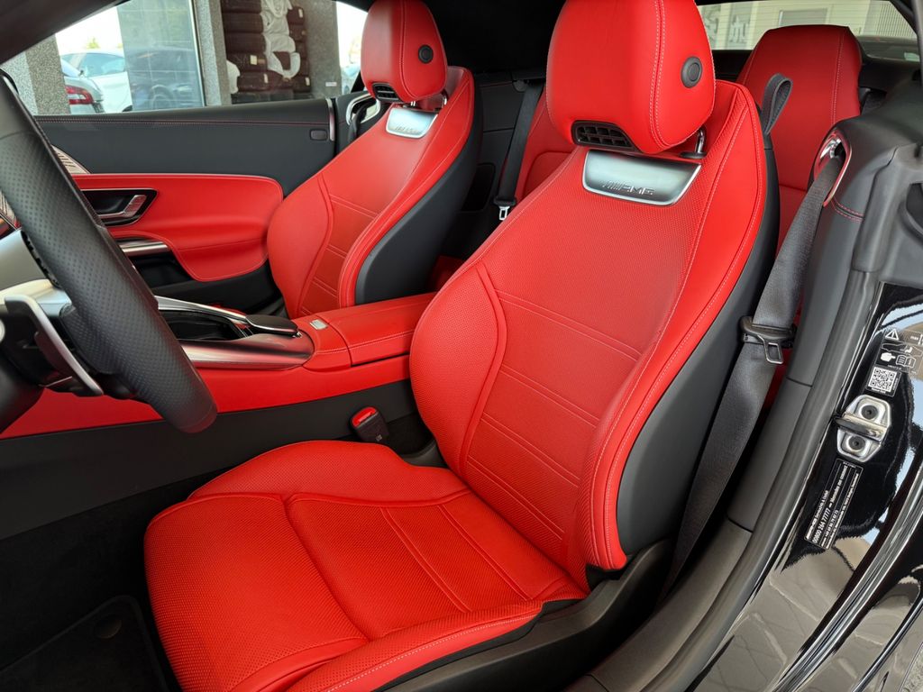 Mercedes-Benz SL 43 AMG 2024