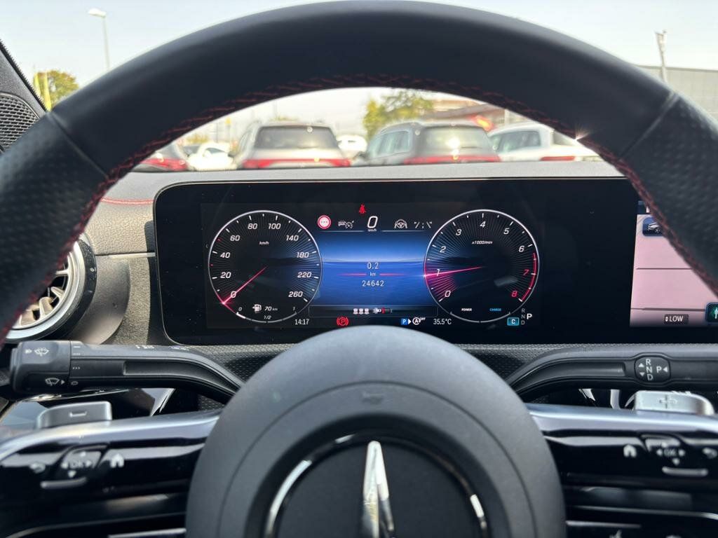 Mercedes-Benz CLA 200 2024