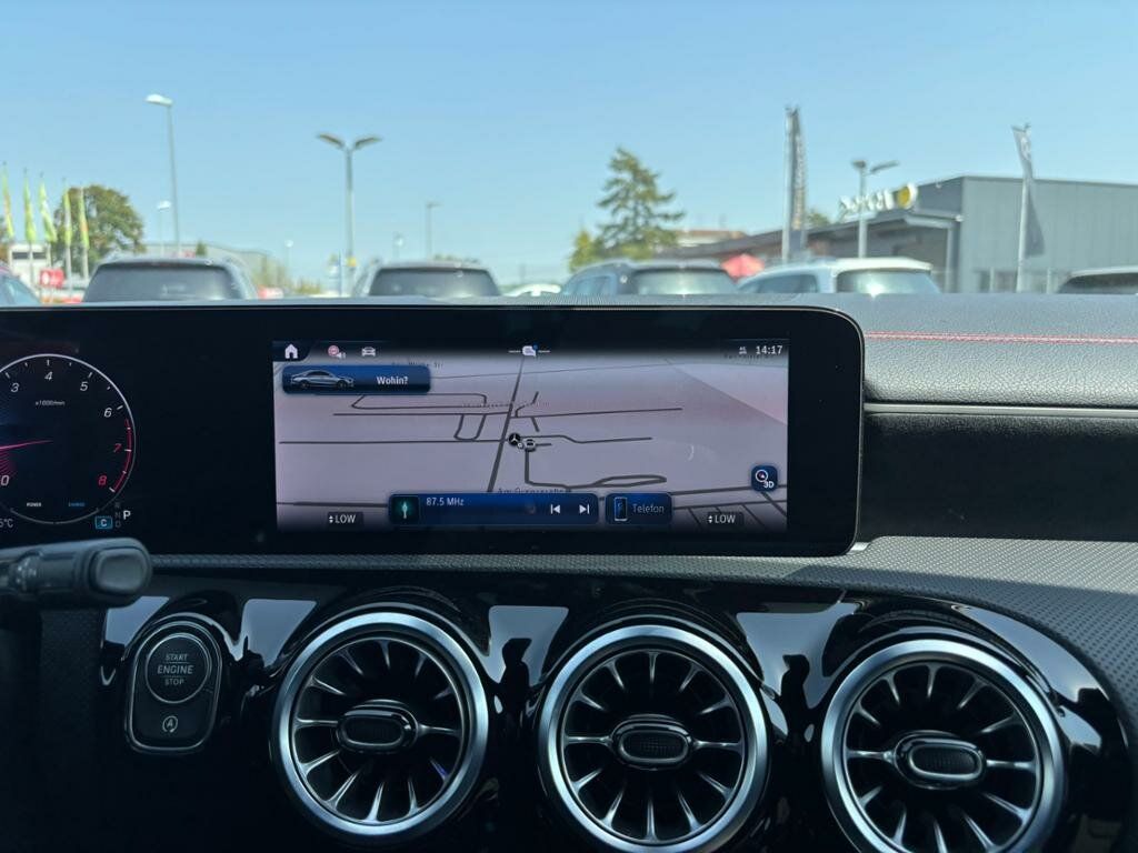 Mercedes-Benz CLA 200 2024