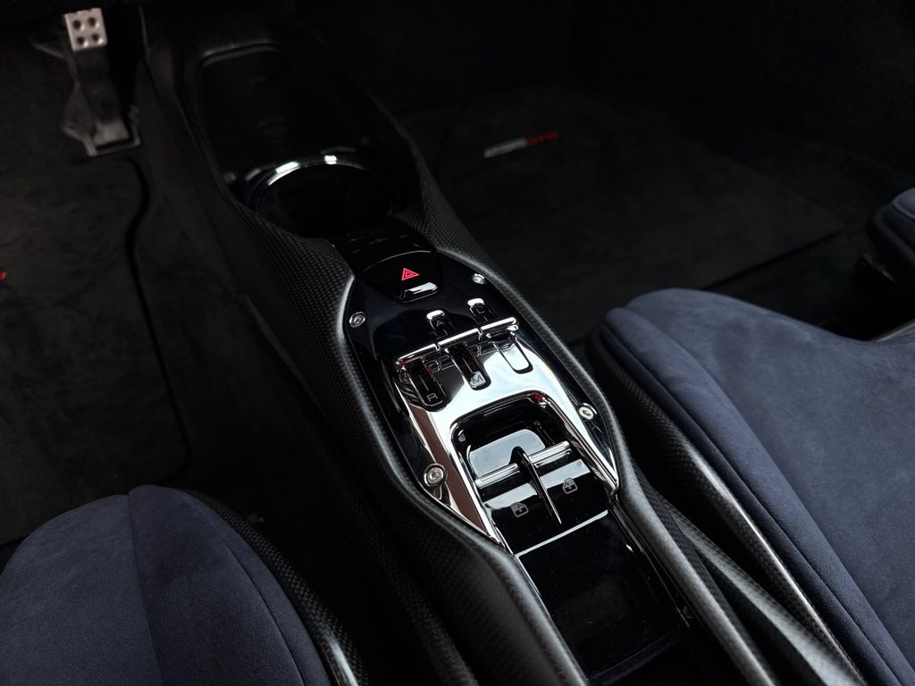Ferrari 296 GTB 2024
