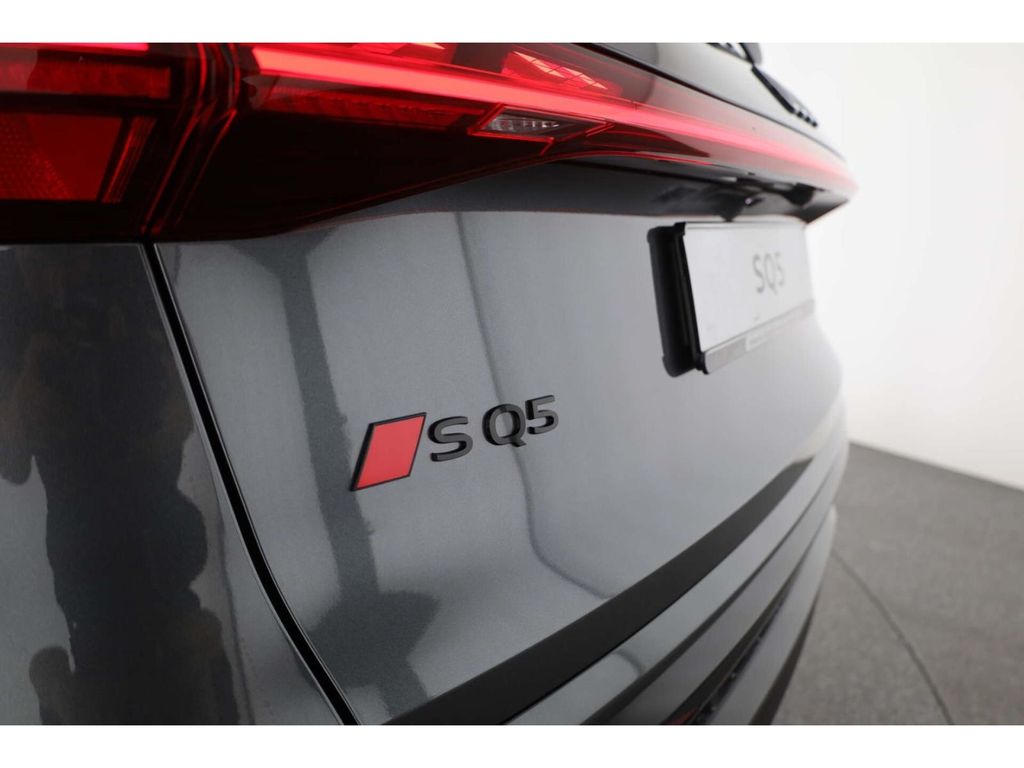 Audi SQ5 2025
