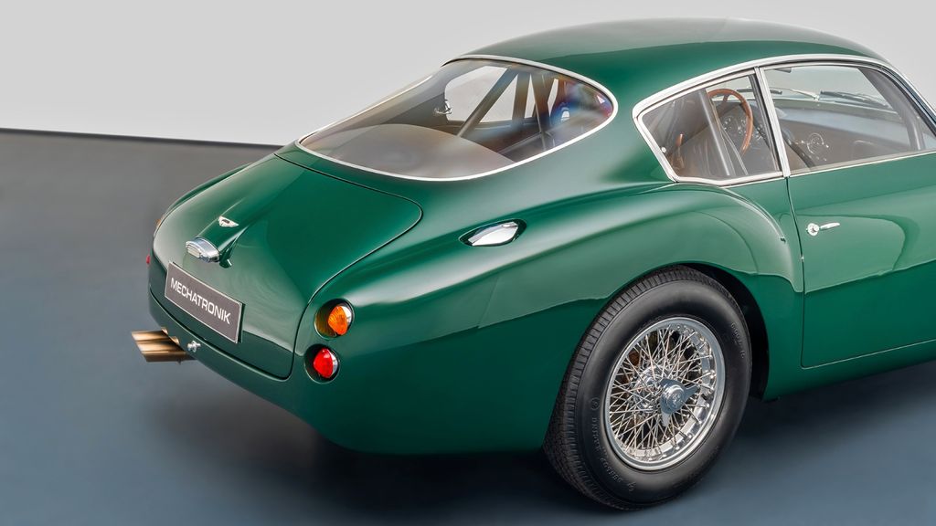 Aston Martin DB 2019