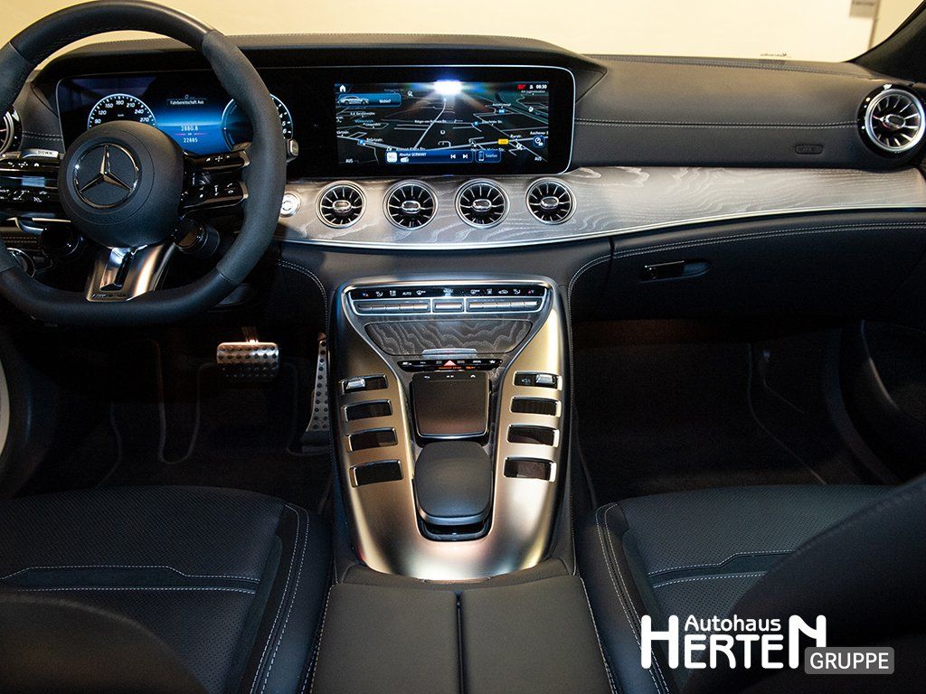 Mercedes-Benz AMG GT 2024