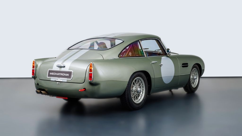 Aston Martin DB 2018