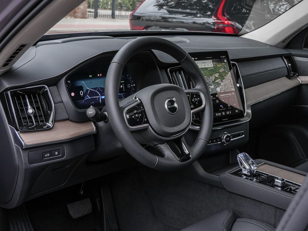 Volvo XC90 2025