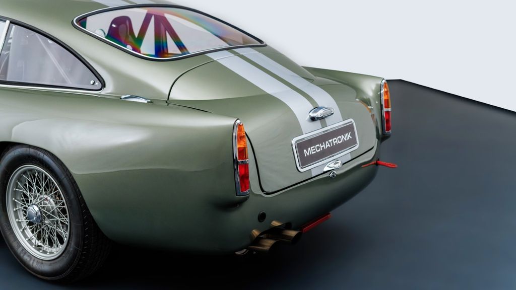 Aston Martin DB 2018