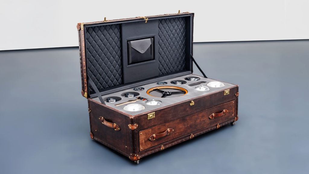 Aston Martin DB 2018