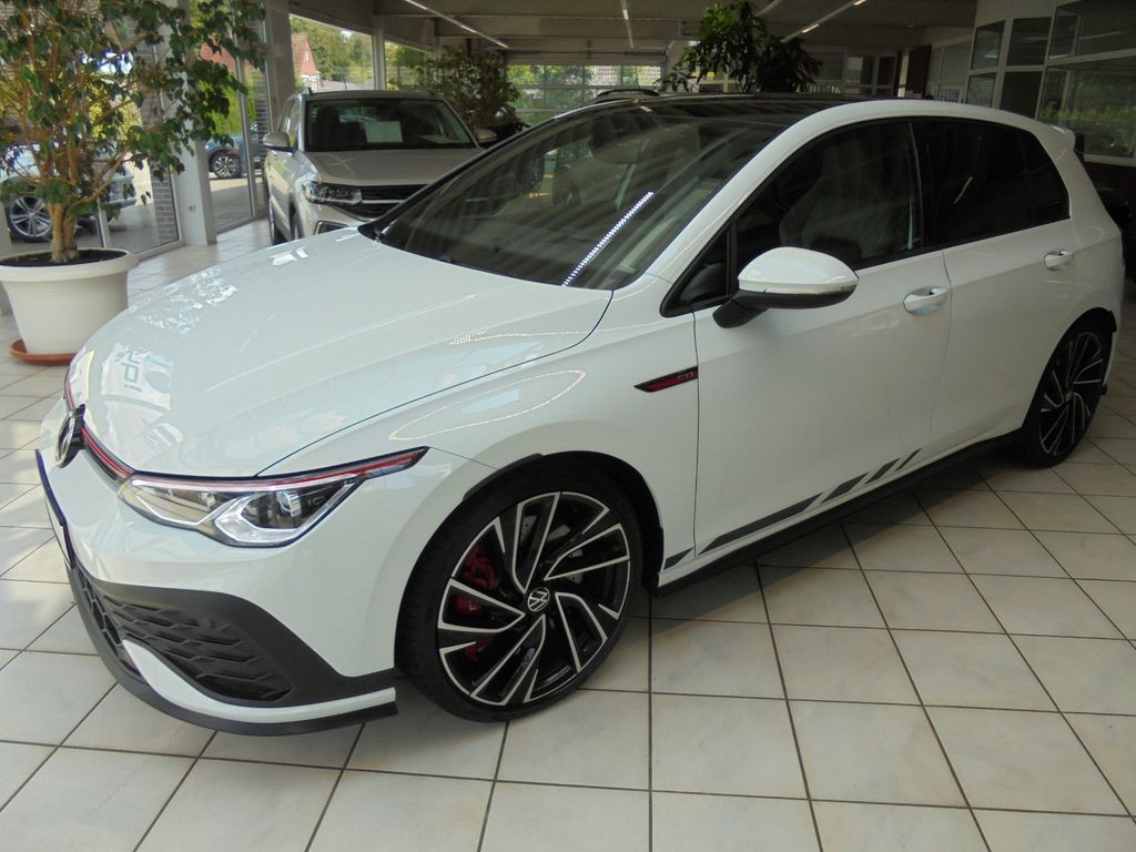 Volkswagen Golf 2021