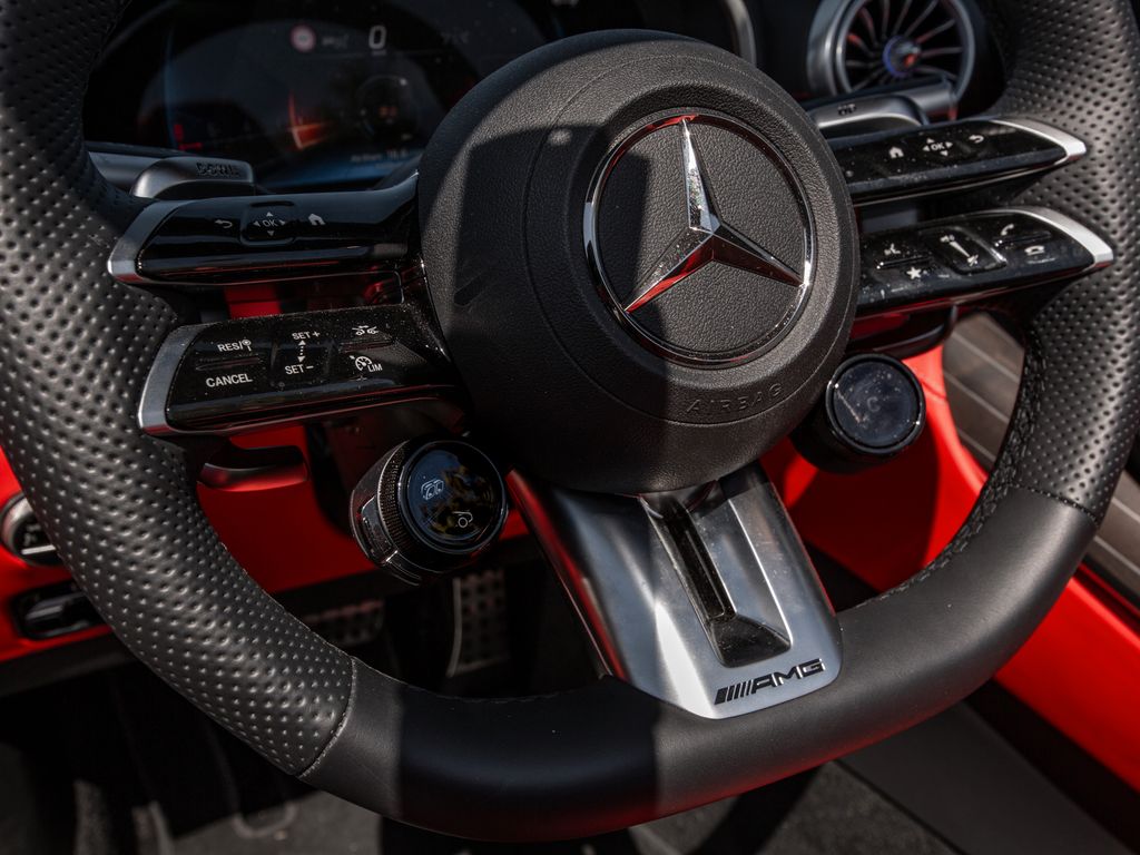 Mercedes-Benz SL 63 AMG 2025