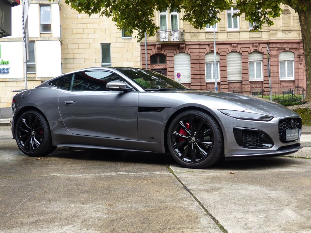 Jaguar F-Type 2024
