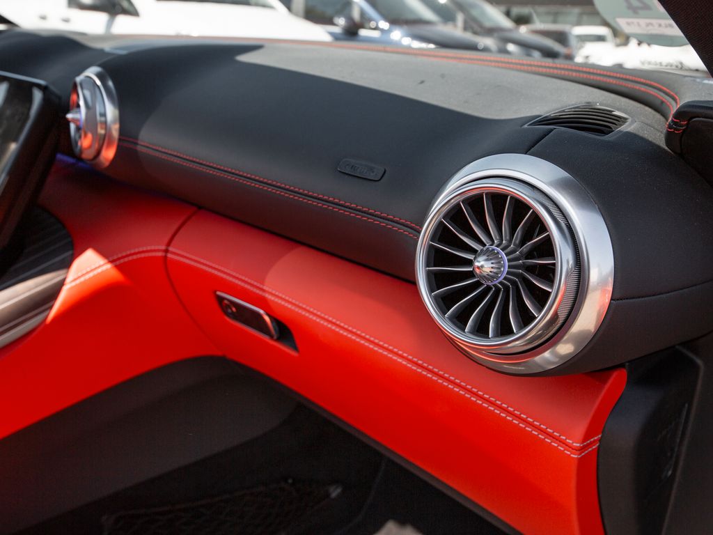 Mercedes-Benz SL 63 AMG 2025