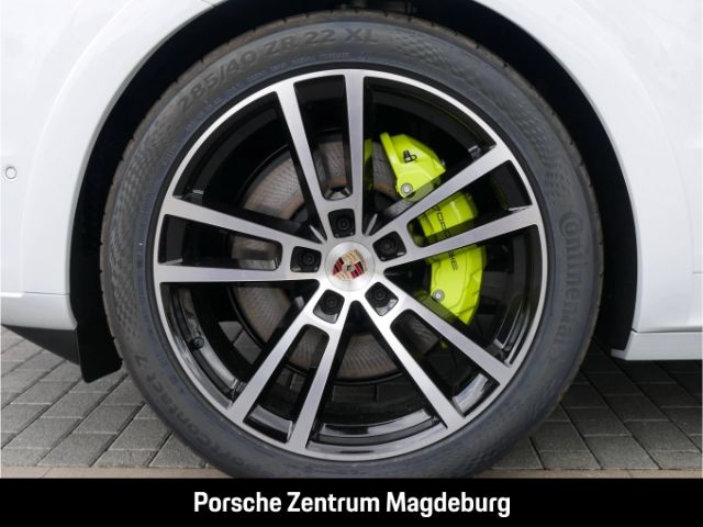 Porsche Cayenne 2025