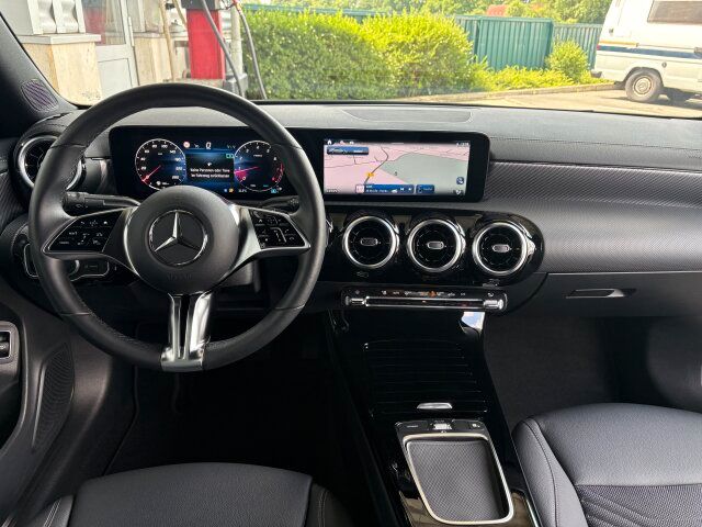 Mercedes-Benz CLA 180 2024