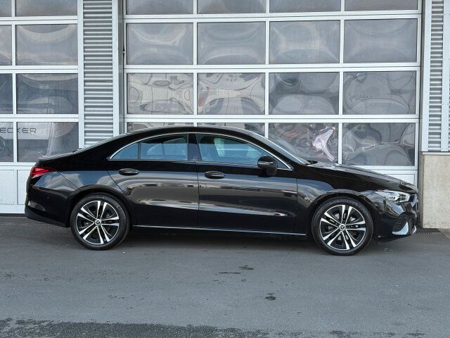 Mercedes-Benz CLA 180 2024