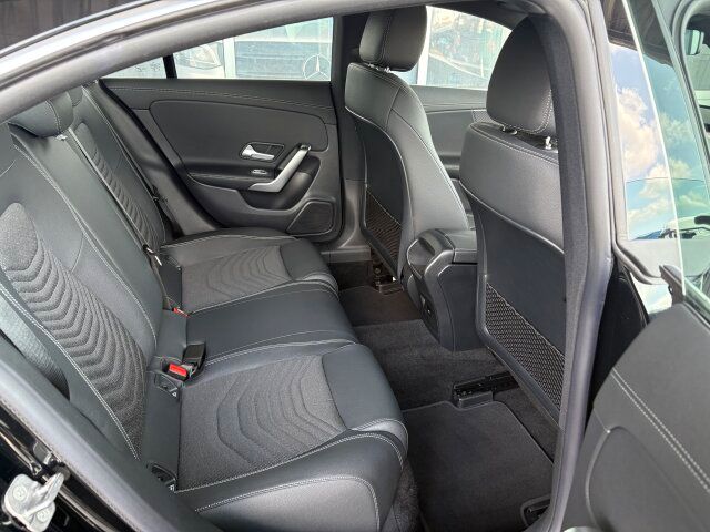 Mercedes-Benz CLA 180 2024
