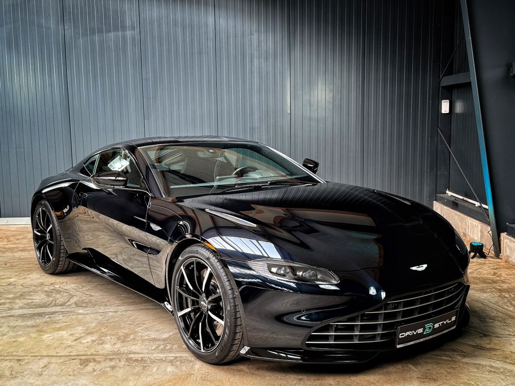 Aston Martin V8 Vantage 2023