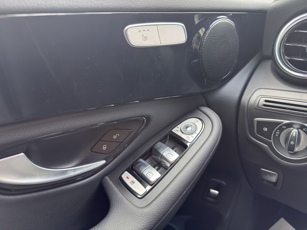 Mercedes-Benz GLC 300 2022