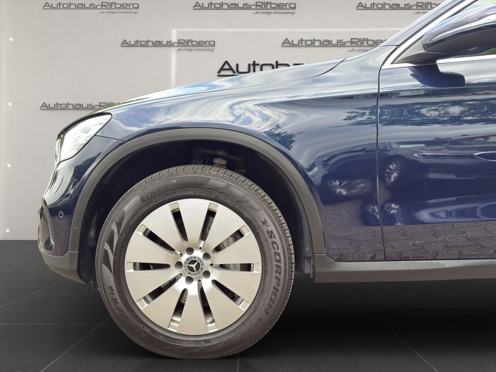 Mercedes-Benz GLC 300 2022