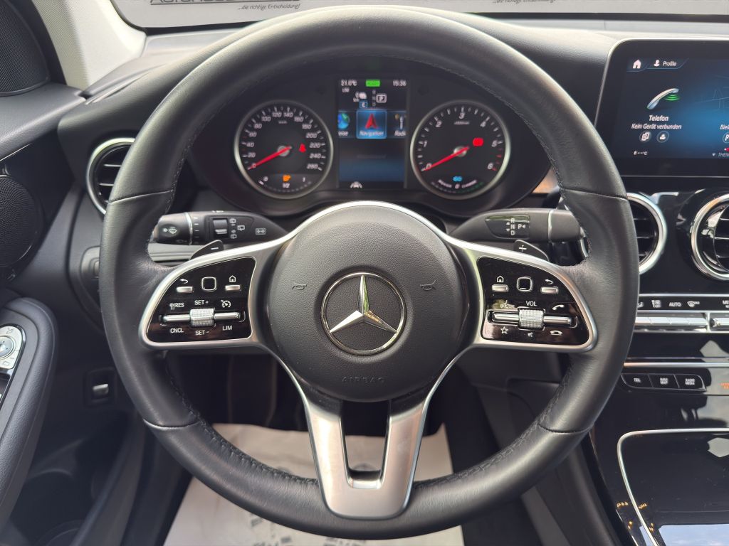 Mercedes-Benz GLC 300 2022