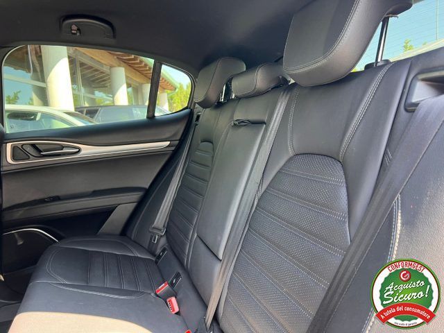 Alfa Romeo Stelvio 2022