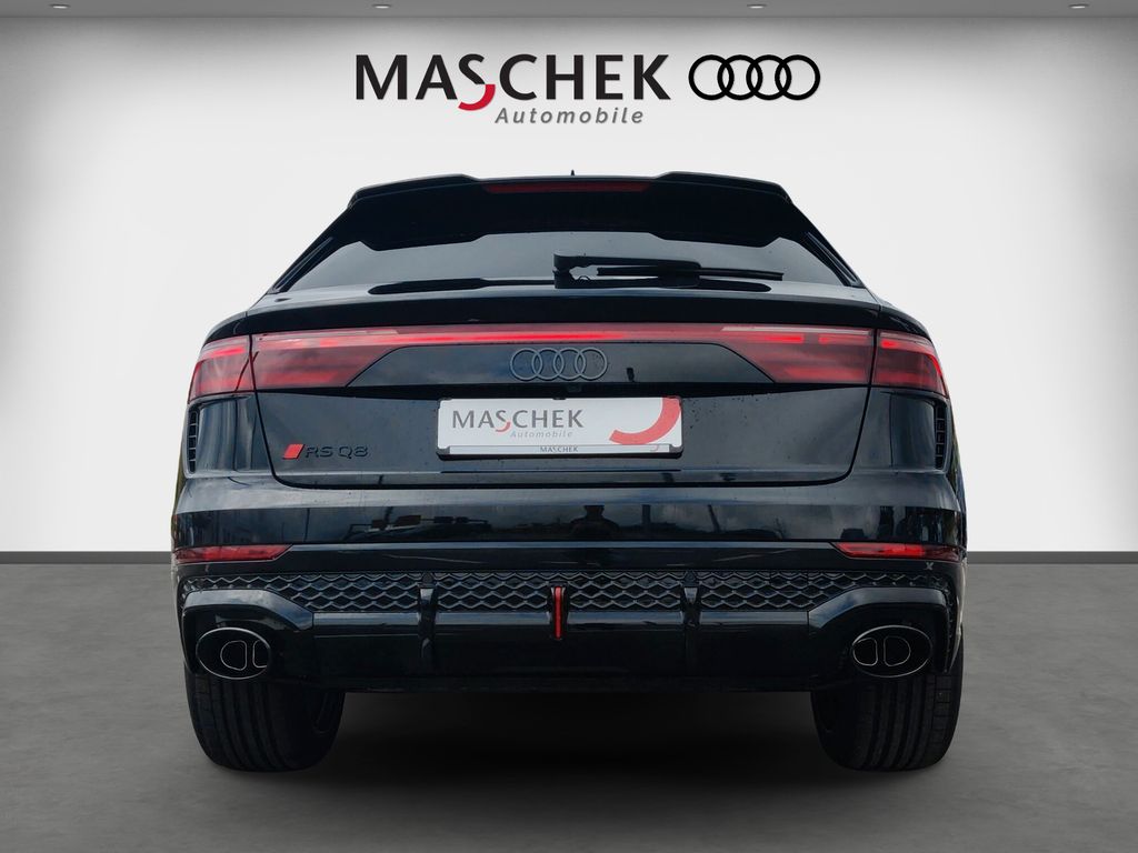 Audi RSQ8 2025
