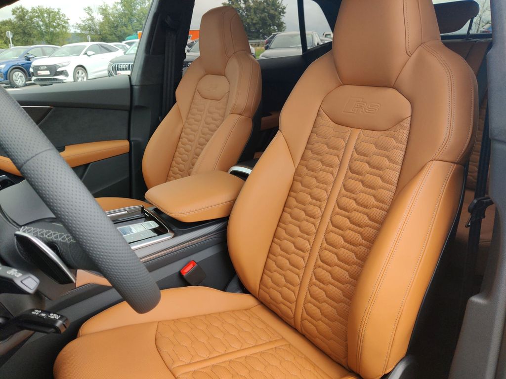 Audi RSQ8 2025