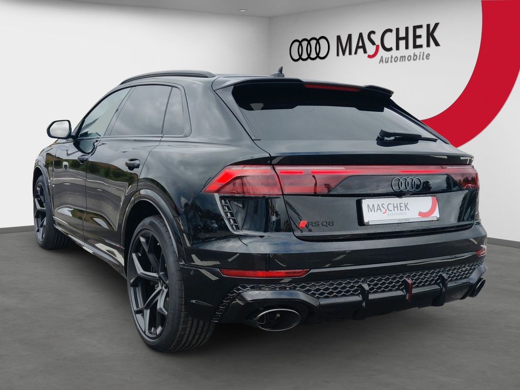 Audi RSQ8 2025