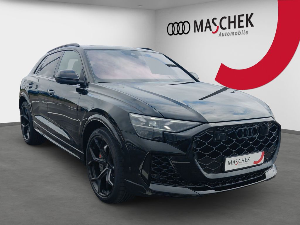 Audi RSQ8 2025